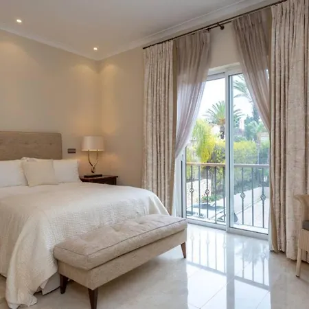 빌라 Villa Maresia Large Spacious Villa And Pool