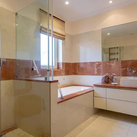 Villa Maresia Large Spacious Villa And Pool